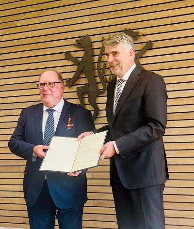 Bernd Commeßmann und Landrat Henning Heiß