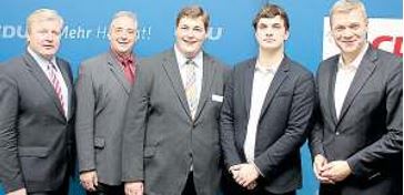 CDU- Landesvorsitzender Bernd Althusmann (von links), Frank Oesterhelweg MdL, Adrian Schfer, Nico Bock und Generalsekretr Ulf Thiele. 